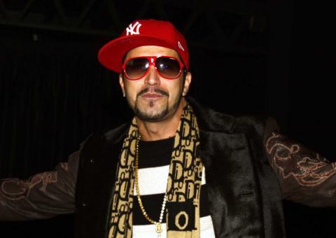 Latino deve R$ 1,2 milhão e pode ter mansão leiloada